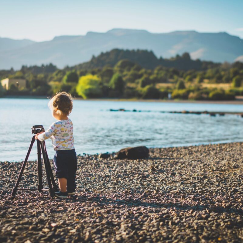 Je kindje goed laten slapen op vakantie – zo doe je dat zonder stress